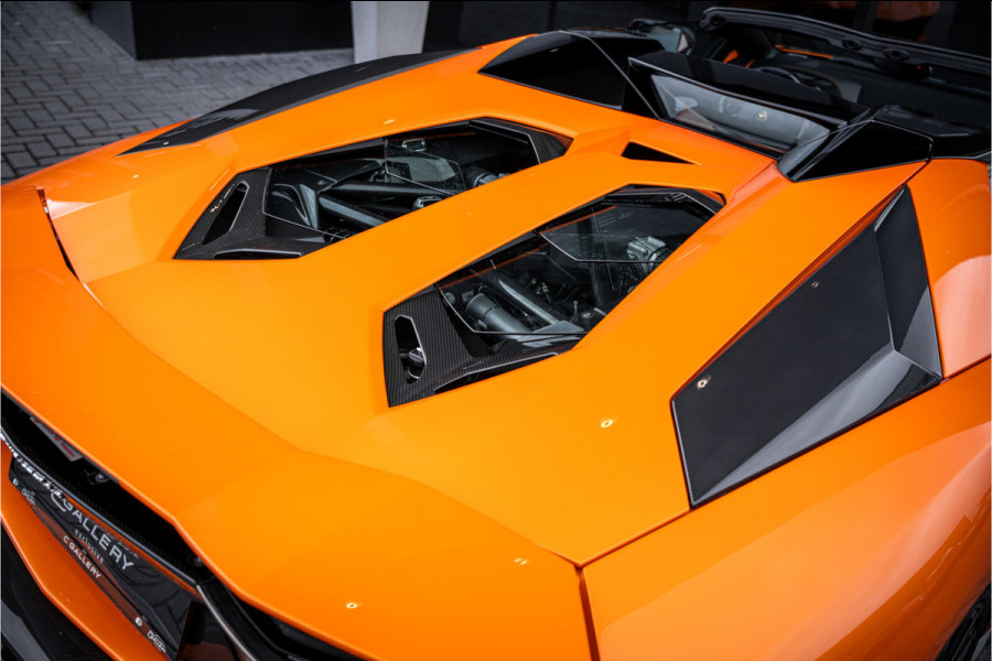 Lamborghini Aventador 6.5 V12 S - Arancio Atlas | Roadster | Lift | Personam + Carbon Package | Sensonum Lamborghini Aventador 6.5 V12 S - Arancio Atlas | Roadster | Lift | Personam + Carbon Package | Sensonum