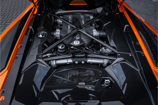 Lamborghini Aventador 6.5 V12 S - Arancio Atlas | Roadster | Lift | Personam + Carbon Package | Sensonum Lamborghini Aventador 6.5 V12 S - Arancio Atlas | Roadster | Lift | Personam + Carbon Package | Sensonum