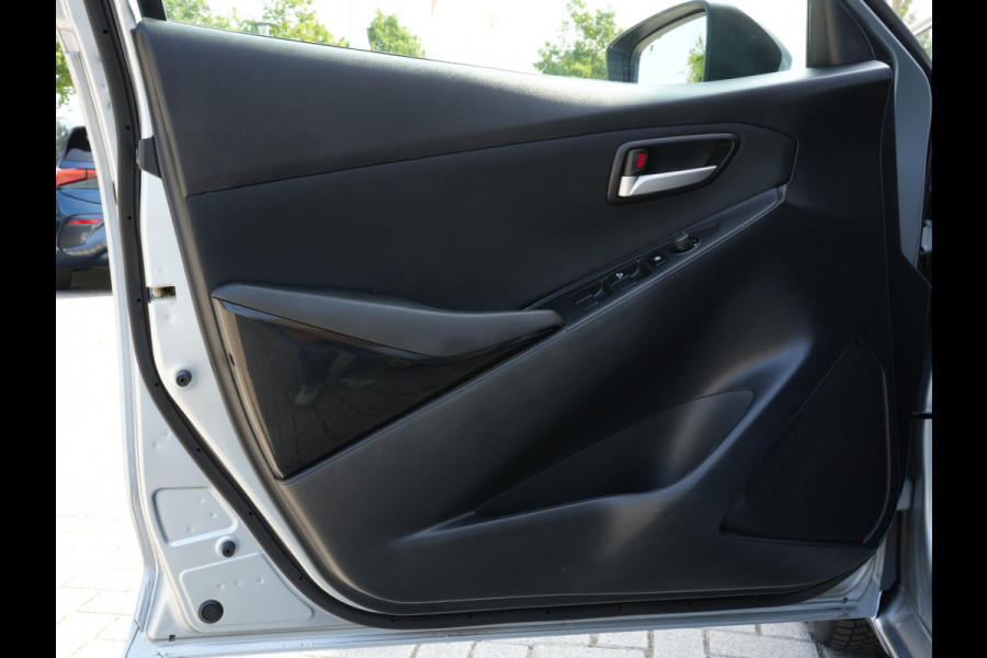 Mazda 2 1.5 Skyactiv-G Sport Selected | Navigatie | DAB | Android/Apple Carplay Mazda 2 1.5 Skyactiv-G Sport Selected | Navigatie | DAB | Android/Apple Carplay