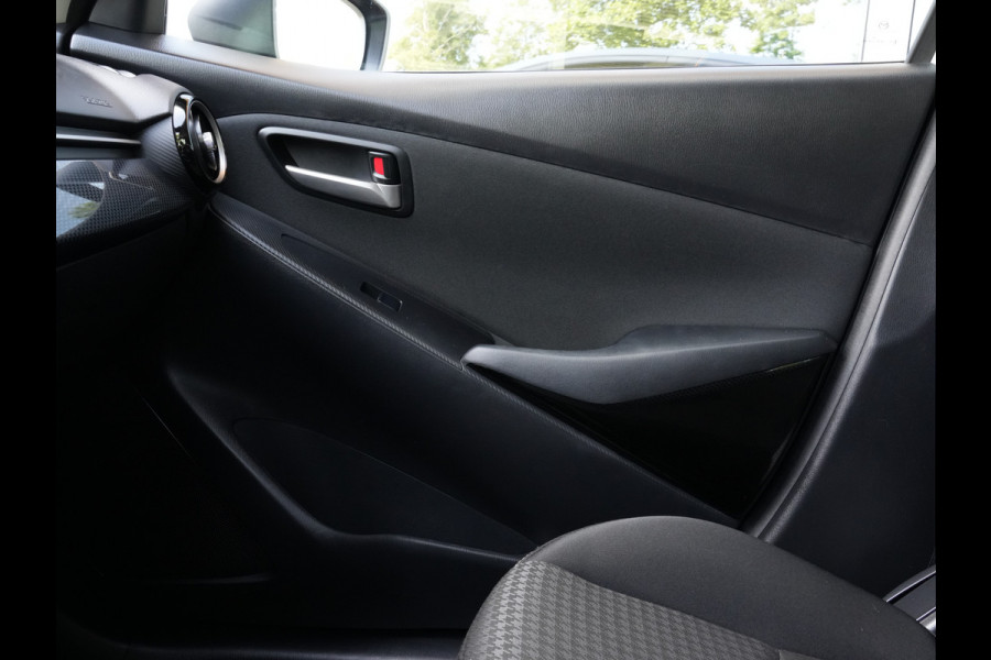 Mazda 2 1.5 Skyactiv-G Sport Selected | Navigatie | DAB | Android/Apple Carplay Mazda 2 1.5 Skyactiv-G Sport Selected | Navigatie | DAB | Android/Apple Carplay