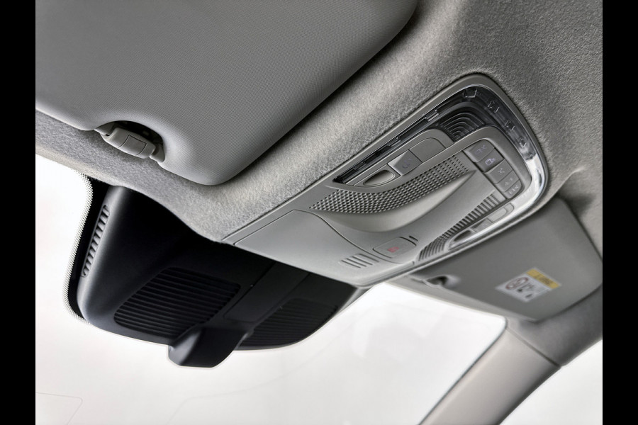 Mercedes-Benz Vito 116 CDI L2 Pro Parkeerpakket Achterklep Trekhaak Achteruitrijcamera Apple Carplay/Android Auto Betimmering Cruise Control