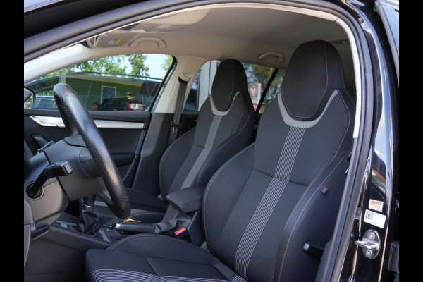 Škoda Octavia Combi 1.0 TSI Greentech Ambition Business | Navi | Trekhaak | Stoelverwarming