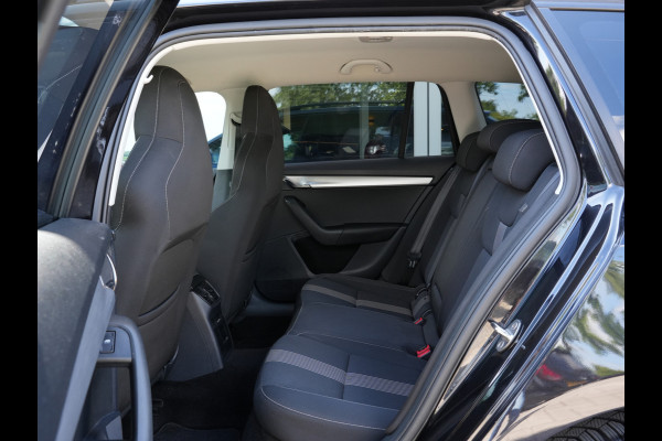 Škoda Octavia Combi 1.0 TSI Greentech Ambition Business | Navi | Trekhaak | Stoelverwarming