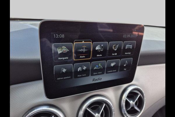 Mercedes-Benz CLA-Klasse Shooting Brake 180 Business Solution | schuifdak | halfleder | navigatie | stoelverwarming | trekhaak wegklapbaar Mercedes-Benz CLA-Klasse Shooting Brake 180 Business Solution | schuifdak | halfleder | navigatie | stoelverwarming | trekhaak wegklapbaar