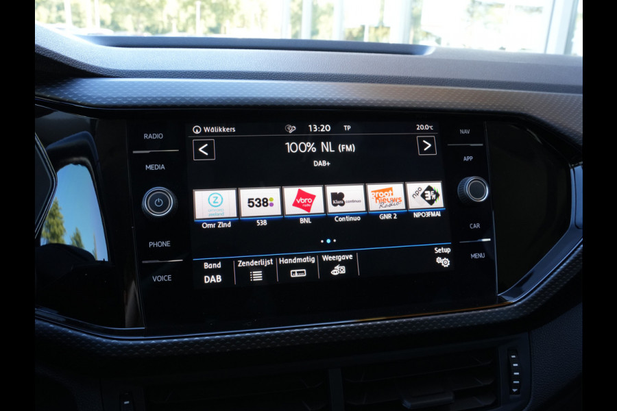 Volkswagen T-Cross 1.0 TSI Life Business | Navigatie | DAB | Adaptive Cruise | Climate Control
