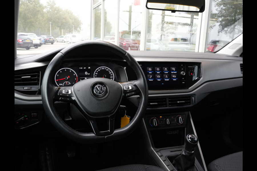 Volkswagen Polo 1.0 TSI Comfortline | Navigatie | Trekhaak | DAB | Adaptive Cruise Volkswagen Polo 1.0 TSI Comfortline | Navigatie | Trekhaak | DAB | Adaptive Cruise