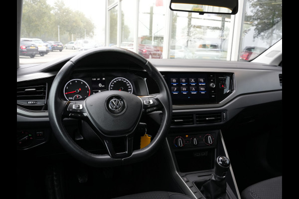 Volkswagen Polo 1.0 TSI Comfortline | Navigatie | Trekhaak | DAB | Adaptive Cruise Volkswagen Polo 1.0 TSI Comfortline | Navigatie | Trekhaak | DAB | Adaptive Cruise