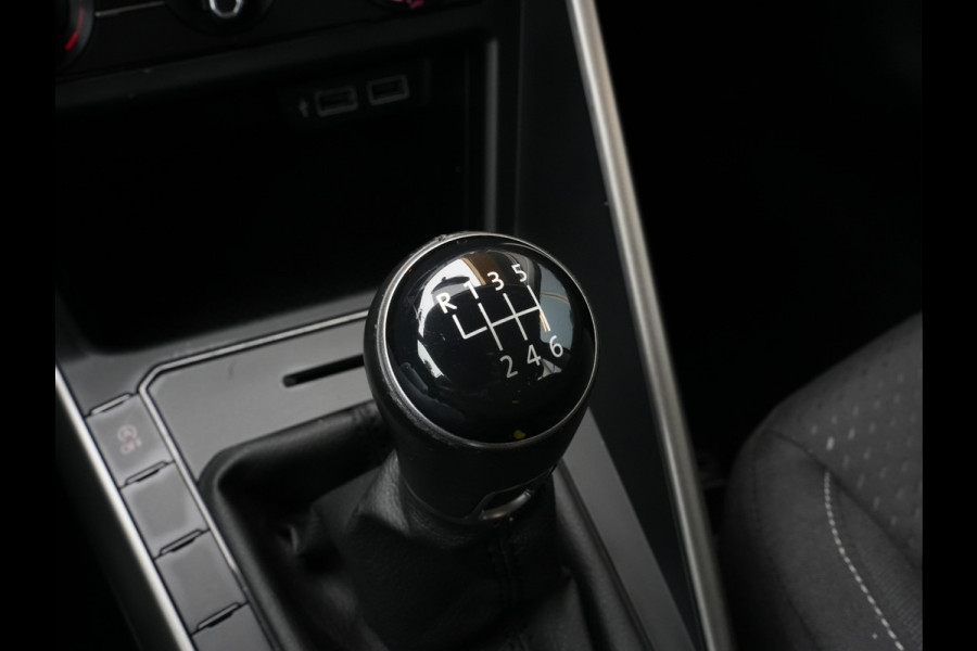 Volkswagen Polo 1.0 TSI Comfortline | Navigatie | Trekhaak | DAB | Adaptive Cruise Volkswagen Polo 1.0 TSI Comfortline | Navigatie | Trekhaak | DAB | Adaptive Cruise