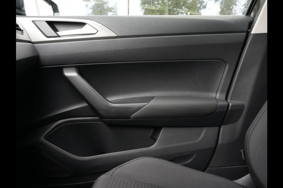 Volkswagen Polo 1.0 TSI Comfortline | Navigatie | Trekhaak | DAB | Adaptive Cruise Volkswagen Polo 1.0 TSI Comfortline | Navigatie | Trekhaak | DAB | Adaptive Cruise