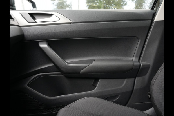 Volkswagen Polo 1.0 TSI Comfortline | Navigatie | Trekhaak | DAB | Adaptive Cruise Volkswagen Polo 1.0 TSI Comfortline | Navigatie | Trekhaak | DAB | Adaptive Cruise