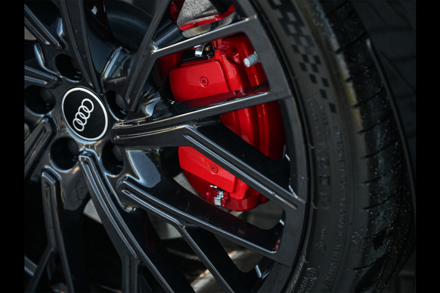 Audi A6 Avant 2.0 e-HYBRID QUATTRO S EDITION 299PK | S-SEATS | LUCHTVERING | PANORAMADAK | 360 CAMERA | EDITION ONE | B&O SOUND | HEAD-U