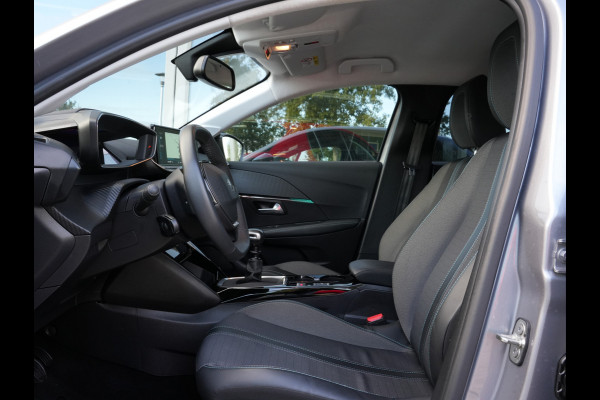 Peugeot 208 1.2 PureTech Allure Pack | Climate Control | DAB | Camera | Android/Apple Carplay Peugeot 208 1.2 PureTech Allure Pack | Climate Control | DAB | Camera | Android/Apple Carplay