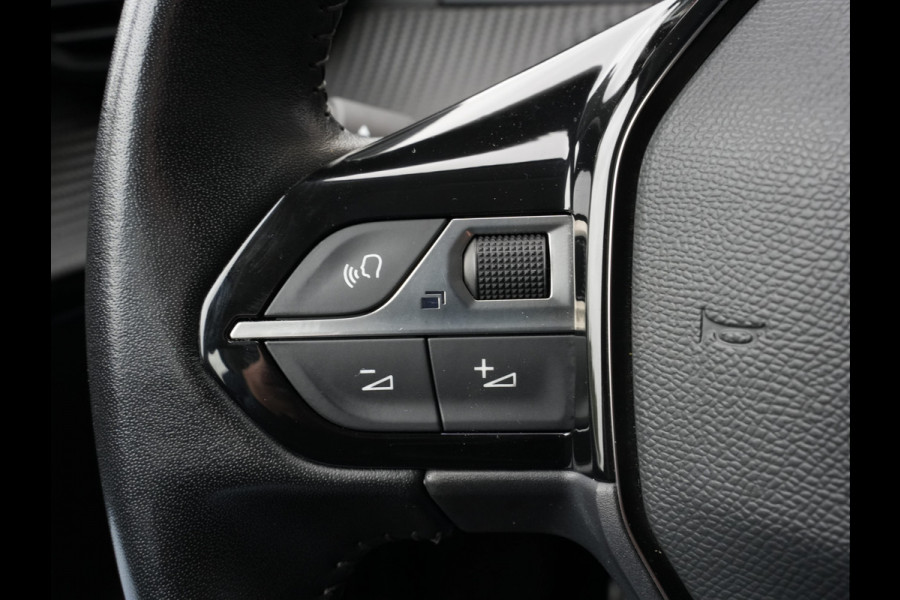 Peugeot 208 1.2 PureTech Active Pack | Navigatie | DAB | Android/Apple Carplay Peugeot 208 1.2 PureTech Active Pack | Navigatie | DAB | Android/Apple Carplay