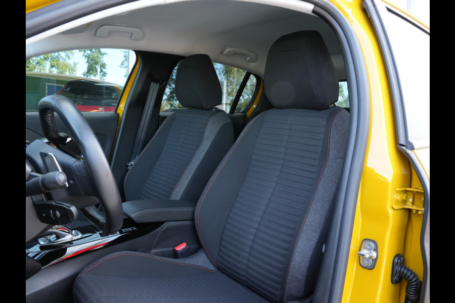 Peugeot 208 1.2 PureTech Active Pack | Navigatie | DAB | Parkeersensor | Slechts 19.544KM!! Peugeot 208 1.2 PureTech Active Pack | Navigatie | DAB | Parkeersensor | Slechts 19.544KM!!