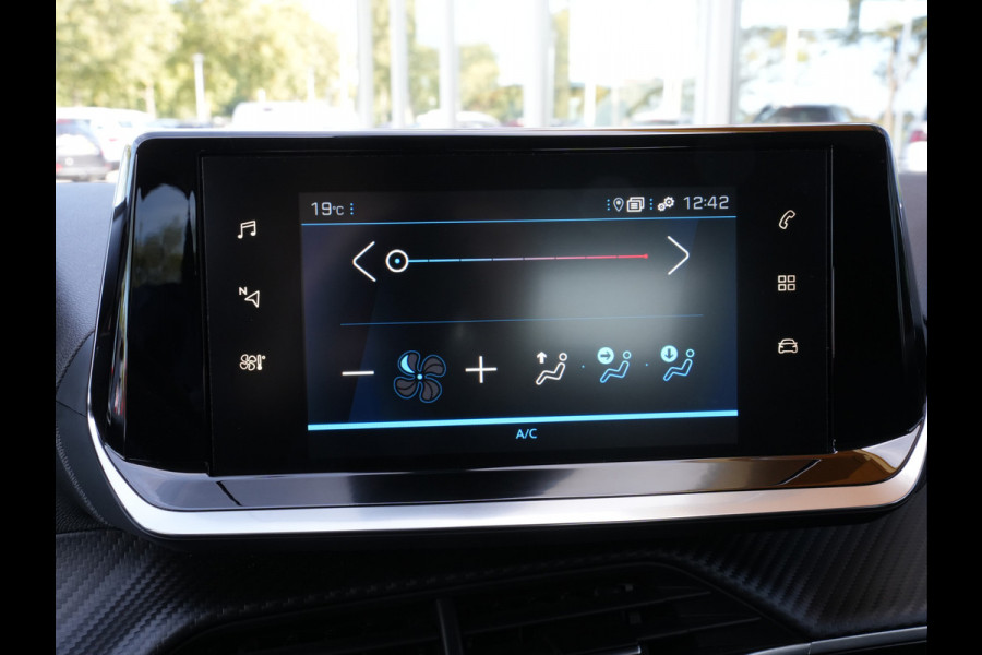 Peugeot 208 1.2 PureTech Active Pack | Navigatie | DAB | Parkeersensor | Slechts 19.544KM!! Peugeot 208 1.2 PureTech Active Pack | Navigatie | DAB | Parkeersensor | Slechts 19.544KM!!