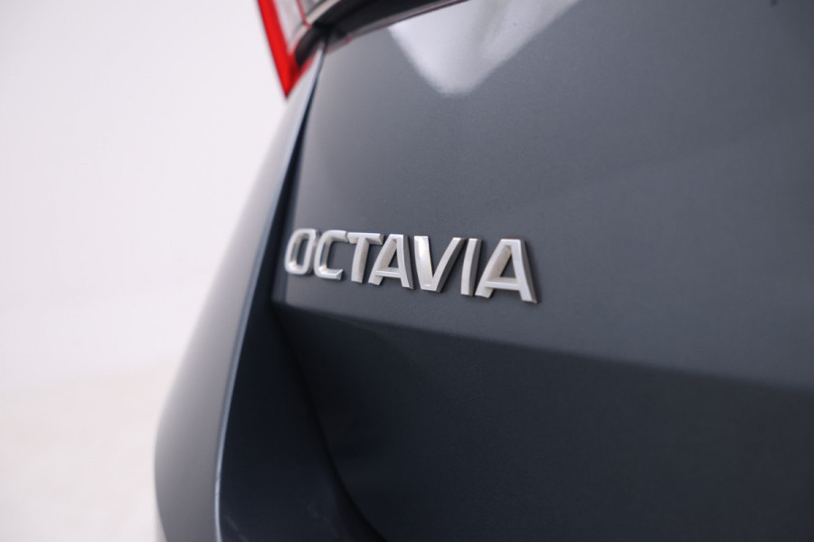 Škoda Octavia Combi 1.0 TSI Business Edition Plus Trekhaak, Digital Dash, Airco.