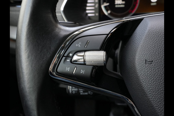 Škoda Octavia Combi 1.5 TSI First Edition | LED | Navigatie | Stoelverwarming | Android/Apple Carplay Škoda Octavia Combi 1.5 TSI First Edition | LED | Navigatie | Stoelverwarming | Android/Apple Carplay