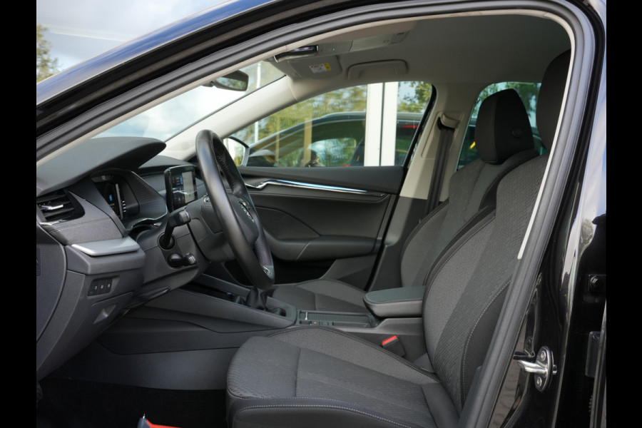 Škoda Octavia Combi 1.5 TSI First Edition | LED | Navigatie | Stoelverwarming | Android/Apple Carplay Škoda Octavia Combi 1.5 TSI First Edition | LED | Navigatie | Stoelverwarming | Android/Apple Carplay