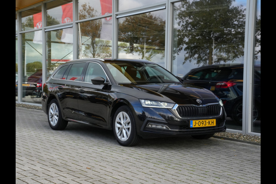Škoda Octavia Combi 1.5 TSI First Edition | LED | Navigatie | Stoelverwarming | Android/Apple Carplay Škoda Octavia Combi 1.5 TSI First Edition | LED | Navigatie | Stoelverwarming | Android/Apple Carplay