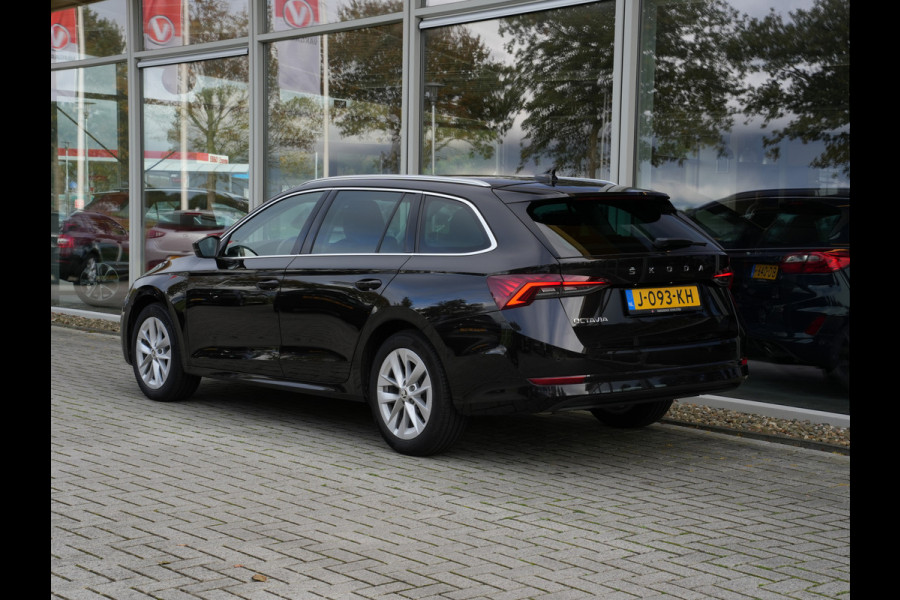 Škoda Octavia Combi 1.5 TSI First Edition | LED | Navigatie | Stoelverwarming | Android/Apple Carplay Škoda Octavia Combi 1.5 TSI First Edition | LED | Navigatie | Stoelverwarming | Android/Apple Carplay