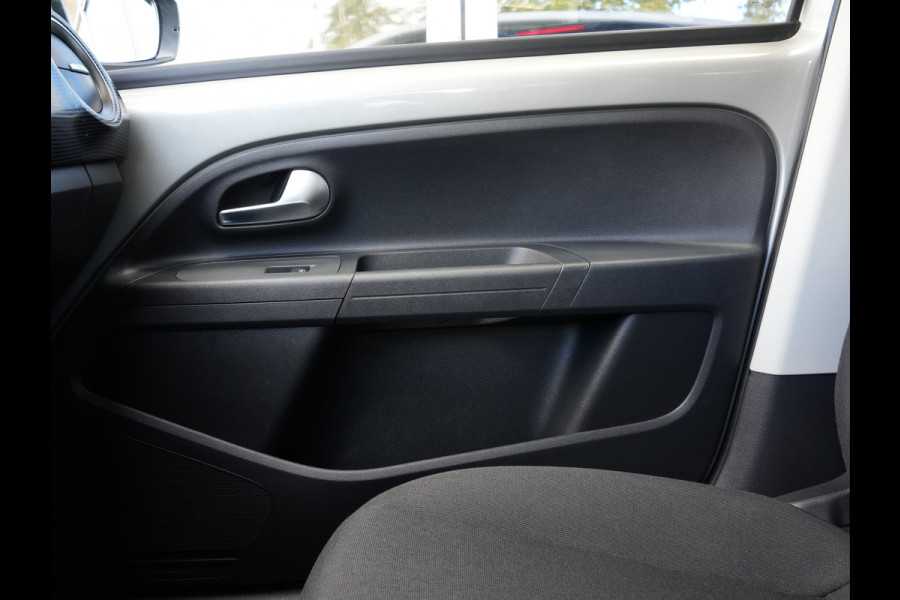 Volkswagen up! 1.0 BMT move up! | Airco | DAB | Bluetooth