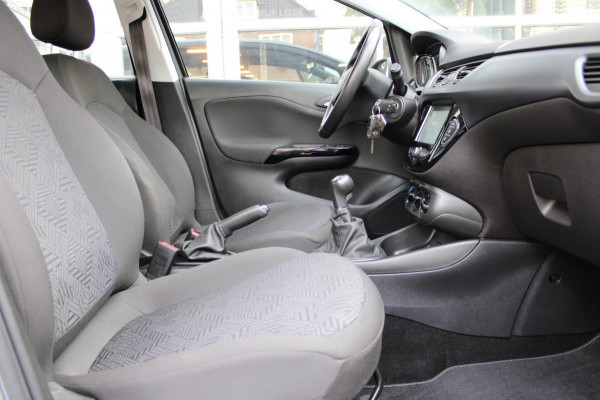 Opel Corsa 1.4 Favourite Airco Navi PDC Apple Carplay Nap Opel Corsa 1.4 Favourite Airco Navi PDC Apple Carplay Nap