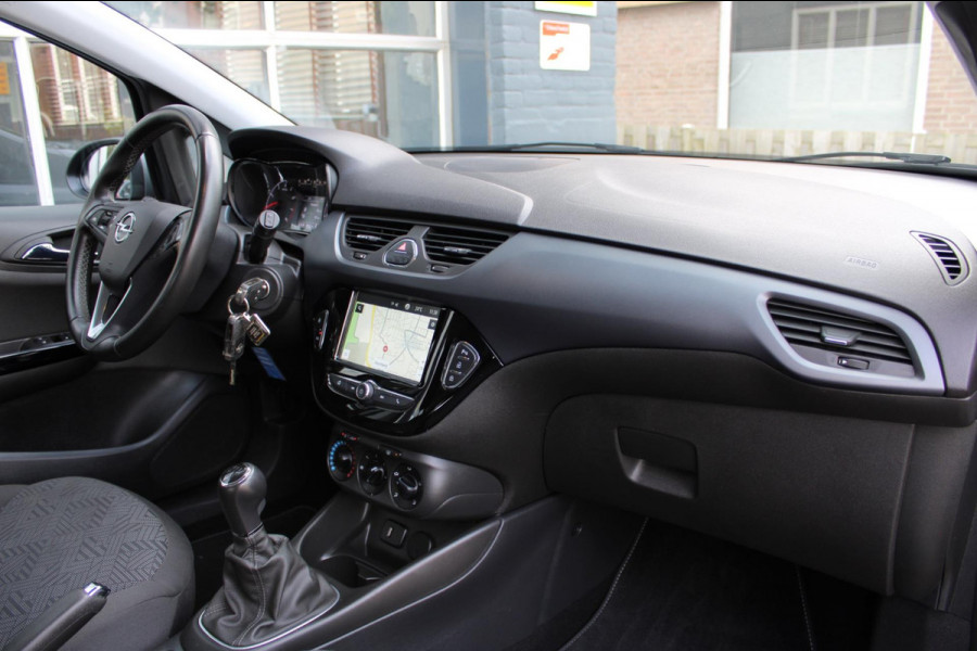 Opel Corsa 1.4 Favourite Airco Navi PDC Apple Carplay Nap Opel Corsa 1.4 Favourite Airco Navi PDC Apple Carplay Nap