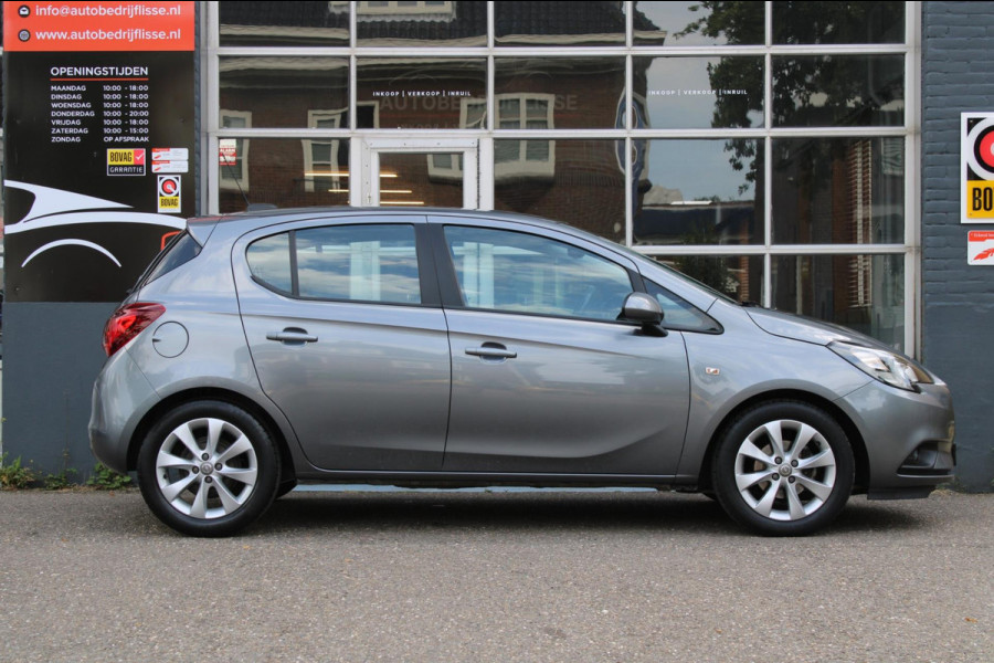 Opel Corsa 1.4 Favourite Airco Navi PDC Apple Carplay Nap Opel Corsa 1.4 Favourite Airco Navi PDC Apple Carplay Nap