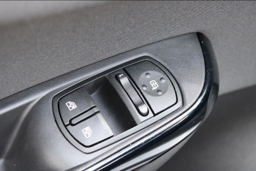 Opel Corsa 1.4 Favourite Airco Navi PDC Apple Carplay Nap Opel Corsa 1.4 Favourite Airco Navi PDC Apple Carplay Nap