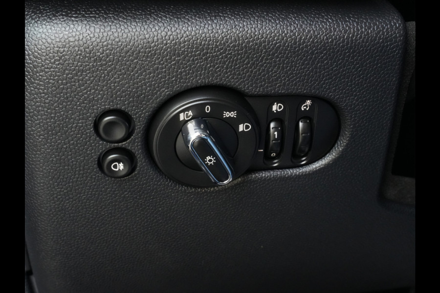 MINI Mini 1.5 Automaat Cooper Business | Navigatie | Climate Control | Regen+Licht Sensor MINI Mini 1.5 Automaat Cooper Business | Navigatie | Climate Control | Regen+Licht Sensor