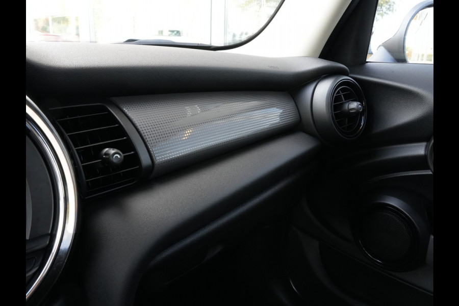 MINI Mini 1.5 Automaat Cooper Business | Navigatie | Climate Control | Regen+Licht Sensor MINI Mini 1.5 Automaat Cooper Business | Navigatie | Climate Control | Regen+Licht Sensor