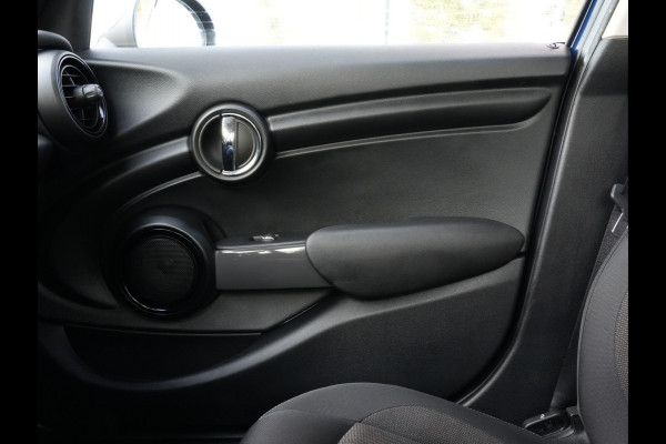 MINI Mini 1.5 Automaat Cooper Business | Navigatie | Climate Control | Regen+Licht Sensor MINI Mini 1.5 Automaat Cooper Business | Navigatie | Climate Control | Regen+Licht Sensor