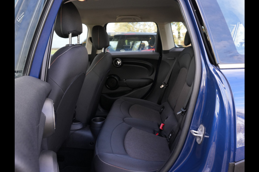 MINI Mini 1.5 Automaat Cooper Business | Navigatie | Climate Control | Regen+Licht Sensor MINI Mini 1.5 Automaat Cooper Business | Navigatie | Climate Control | Regen+Licht Sensor