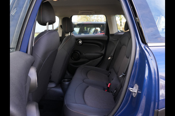 MINI Mini 1.5 Automaat Cooper Business | Navigatie | Climate Control | Regen+Licht Sensor MINI Mini 1.5 Automaat Cooper Business | Navigatie | Climate Control | Regen+Licht Sensor