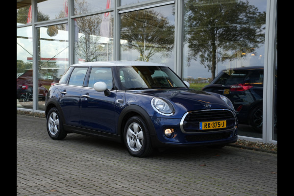 MINI Mini 1.5 Automaat Cooper Business | Navigatie | Climate Control | Regen+Licht Sensor MINI Mini 1.5 Automaat Cooper Business | Navigatie | Climate Control | Regen+Licht Sensor
