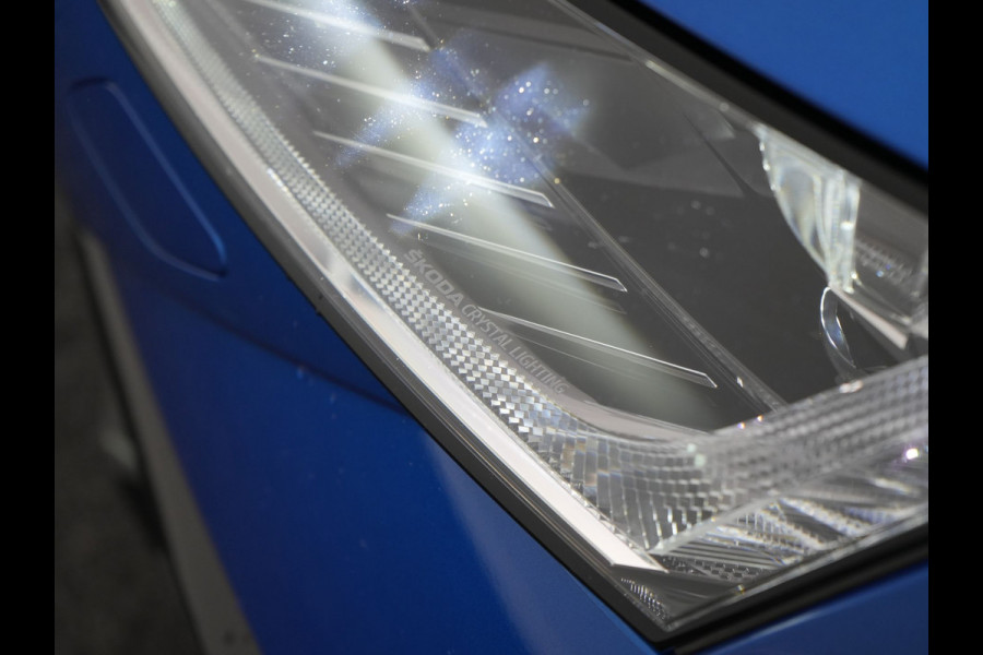 Škoda Octavia Combi 1.4 TSI RS iV Business Plug In Hybrid 245pk Dealer O.H PHEV | Adaptive Cruise | Camera | Sportstoelen Verwarmd | Apple Carplay | Navigatie | Crystal LED | Blis | Keyless | Stuur Verwarmd | Virtual | DAB | Škoda Octavia Combi 1.4 TSI RS iV Business Plug In Hybrid 245pk Dealer O.H PHEV | Adaptive Cruise | Camera | Sportstoelen Verwarmd | Apple Carplay | Navigatie | Crystal LED | Blis | Keyless | Stuur Verwarmd | Virtual | DAB |