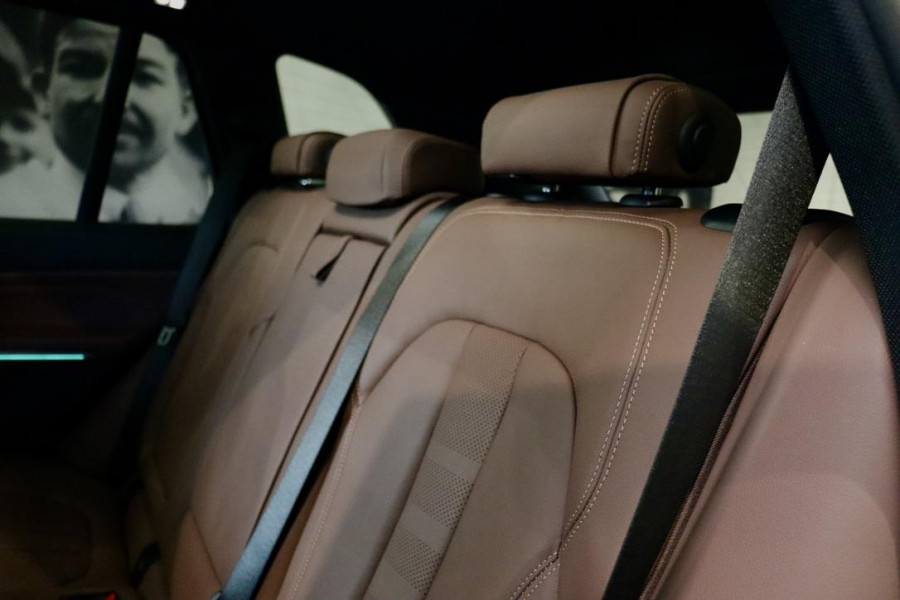 BMW X5 xDrive45e M Sport| PANO| LASER| HK| HUD| TrkHk|BTW