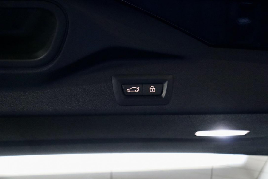 BMW X5 xDrive45e M Sport| PANO| LASER| HK| HUD| TrkHk|BTW