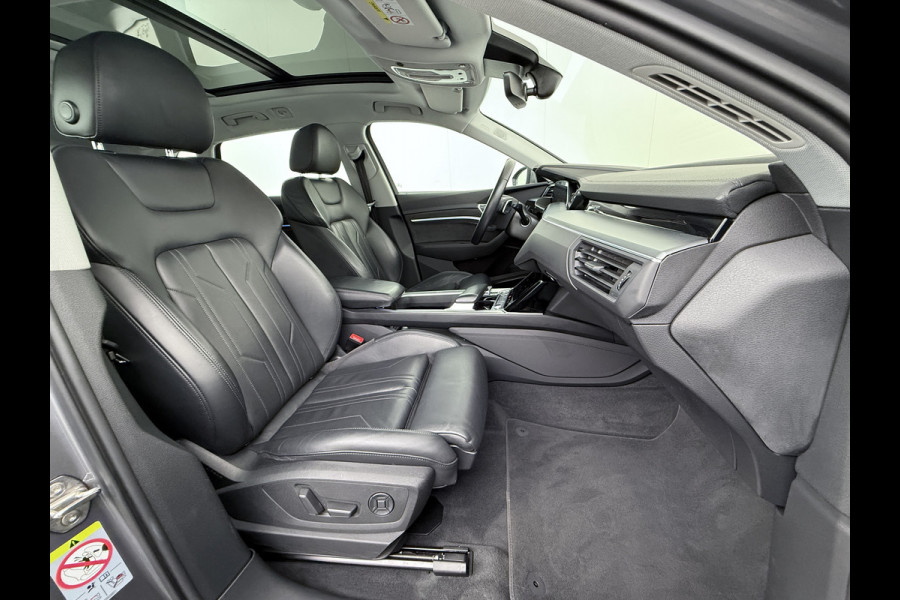 Audi e-tron 50 Quattro 313pk SOH 92% Leer Pano-dak Bang&Olufsen®-Hifi Memory Adaptieve Cruise Control Stoelverwarming DAB Elek.verst.Stoelen Led Elek.Achterklep Business Edition Plus 71kWh 1e Eigenaar Origineel Nederlandse Auto Nieuwprijs €75.963,- Audi e-tron 50 Quattro 313pk SOH 92% Leer Pano-dak Bang&Olufsen®-Hifi Memory Adaptieve Cruise Control Stoelverwarming DAB Elek.verst.Stoelen Led Elek.Achterklep Business Edition Plus 71kWh 1e Eigenaar Origineel Nederlandse Auto Nieuwprijs €75.963,-