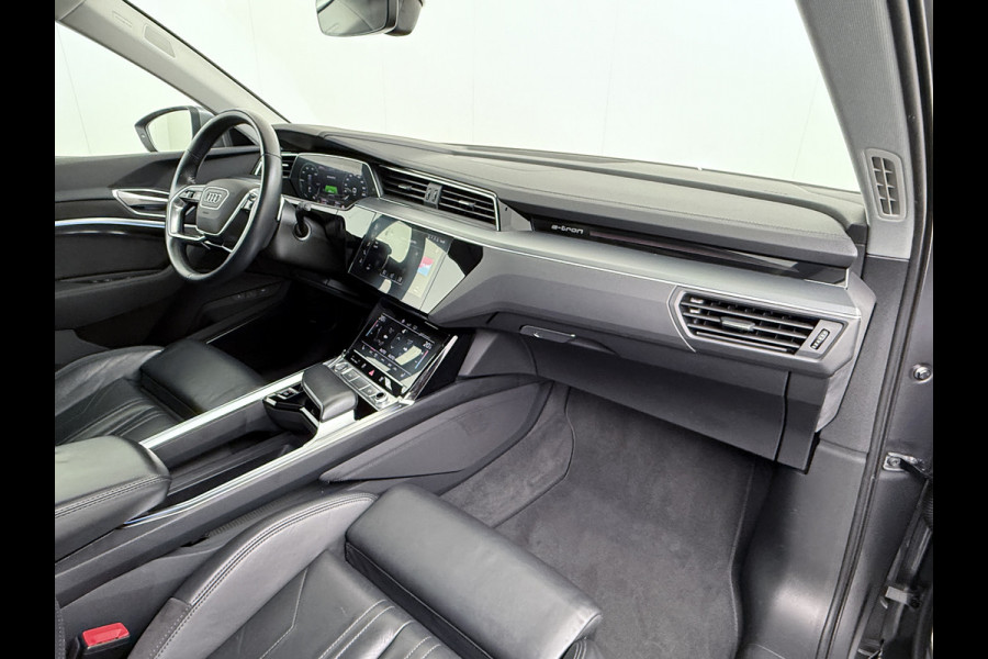 Audi e-tron 50 Quattro 313pk SOH 92% Leer Pano-dak Bang&Olufsen®-Hifi Memory Adaptieve Cruise Control Stoelverwarming DAB Elek.verst.Stoelen Led Elek.Achterklep Business Edition Plus 71kWh 1e Eigenaar Origineel Nederlandse Auto Nieuwprijs €75.963,- Audi e-tron 50 Quattro 313pk SOH 92% Leer Pano-dak Bang&Olufsen®-Hifi Memory Adaptieve Cruise Control Stoelverwarming DAB Elek.verst.Stoelen Led Elek.Achterklep Business Edition Plus 71kWh 1e Eigenaar Origineel Nederlandse Auto Nieuwprijs €75.963,-