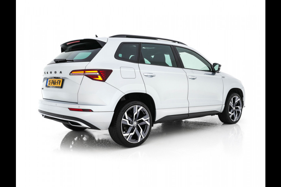 Škoda Karoq 1.5 TSI ACT Sportline (INCL-BTW) Aut. *PANO | DIGI-COCKPIT | ADAPTIVE-CRUISE | FULL-LED | BLIND-SPOT | HEATED-SPORTSEATS | CAMERA | AMBIENT-LIGHT | NAVI-FULLMAP | KEYLESS | DAB+ | SHIFT-PADDLES | PRIVACY-GLASS | .