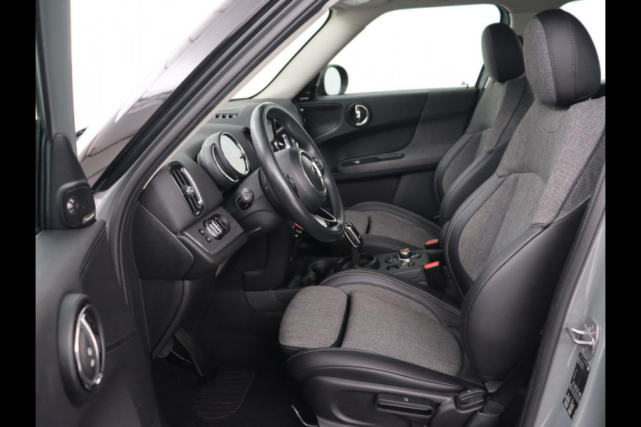 MINI Countryman 1.5 One Business Edition | Harman/Kardon | Carplay | Full LED | Keyless | Navigatie | Park Assist | Half leder | Climate control | Cruise control MINI Countryman 1.5 One Business Edition | Harman/Kardon | Carplay | Full LED | Keyless | Navigatie | Park Assist | Half leder | Climate control | Cruise control
