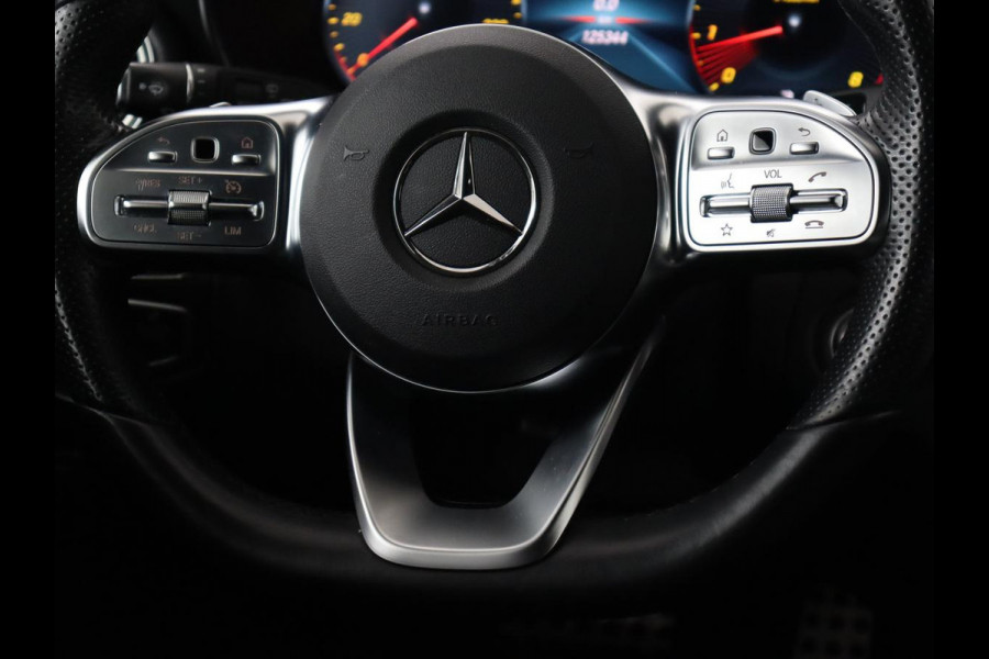 Mercedes-Benz C-Klasse 160 AMG Upgrade Edition | Trekhaak | Stoelverwarming | Night Pack | Carplay | Sfeerverlichting | Digital Cockpit | Leder/Alcantara | Navigatie | Camera | Park Assist Mercedes-Benz C-Klasse 160 AMG Upgrade Edition | Trekhaak | Stoelverwarming | Night Pack | Carplay | Sfeerverlichting | Digital Cockpit | Leder/Alcantara | Navigatie | Camera | Park Assist