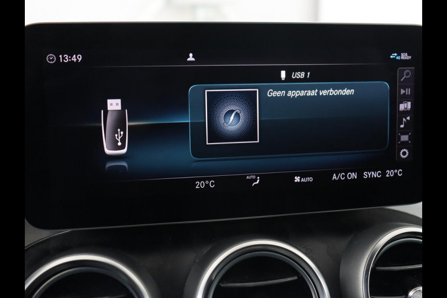 Mercedes-Benz C-Klasse 160 AMG Upgrade Edition | Trekhaak | Stoelverwarming | Night Pack | Carplay | Sfeerverlichting | Digital Cockpit | Leder/Alcantara | Navigatie | Camera | Park Assist Mercedes-Benz C-Klasse 160 AMG Upgrade Edition | Trekhaak | Stoelverwarming | Night Pack | Carplay | Sfeerverlichting | Digital Cockpit | Leder/Alcantara | Navigatie | Camera | Park Assist