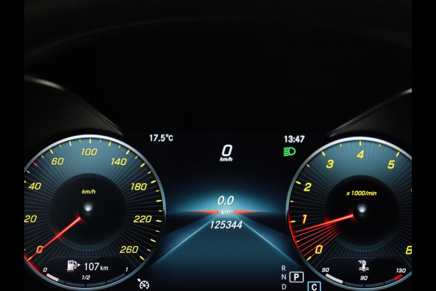 Mercedes-Benz C-Klasse 160 AMG Upgrade Edition | Trekhaak | Stoelverwarming | Night Pack | Carplay | Sfeerverlichting | Digital Cockpit | Leder/Alcantara | Navigatie | Camera | Park Assist Mercedes-Benz C-Klasse 160 AMG Upgrade Edition | Trekhaak | Stoelverwarming | Night Pack | Carplay | Sfeerverlichting | Digital Cockpit | Leder/Alcantara | Navigatie | Camera | Park Assist