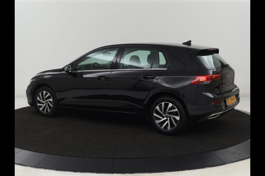 Volkswagen Golf 1.4 eHybrid Style | Massage | Carplay | Memory | Sfeerverlichting | Adaptive cruise | Navigatie | Parkeerhulp | Full LED | Climate control | PHEV | Plug In Volkswagen Golf 1.4 eHybrid Style | Massage | Carplay | Memory | Sfeerverlichting | Adaptive cruise | Navigatie | Parkeerhulp | Full LED | Climate control | PHEV | Plug In