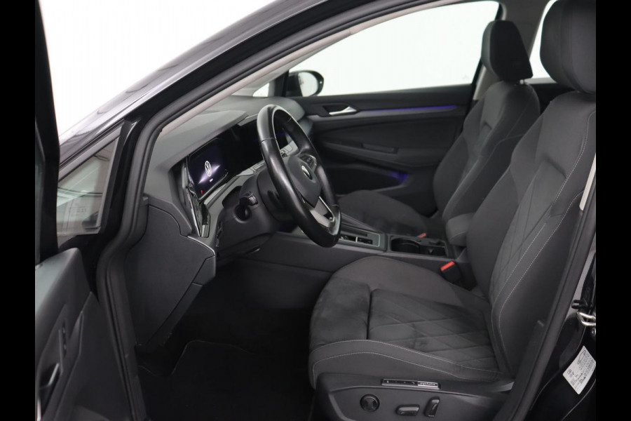Volkswagen Golf 1.4 eHybrid Style | Massage | Carplay | Memory | Sfeerverlichting | Adaptive cruise | Navigatie | Parkeerhulp | Full LED | Climate control | PHEV | Plug In Volkswagen Golf 1.4 eHybrid Style | Massage | Carplay | Memory | Sfeerverlichting | Adaptive cruise | Navigatie | Parkeerhulp | Full LED | Climate control | PHEV | Plug In