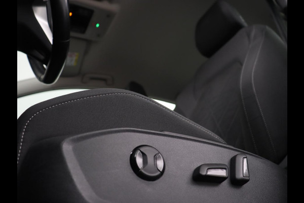 Volkswagen Golf 1.4 eHybrid Style | Massage | Carplay | Memory | Sfeerverlichting | Adaptive cruise | Navigatie | Parkeerhulp | Full LED | Climate control | PHEV | Plug In Volkswagen Golf 1.4 eHybrid Style | Massage | Carplay | Memory | Sfeerverlichting | Adaptive cruise | Navigatie | Parkeerhulp | Full LED | Climate control | PHEV | Plug In