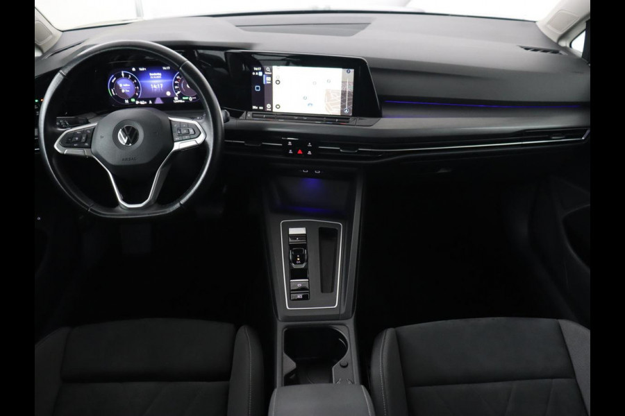 Volkswagen Golf 1.4 eHybrid Style | Massage | Carplay | Memory | Sfeerverlichting | Adaptive cruise | Navigatie | Parkeerhulp | Full LED | Climate control | PHEV | Plug In Volkswagen Golf 1.4 eHybrid Style | Massage | Carplay | Memory | Sfeerverlichting | Adaptive cruise | Navigatie | Parkeerhulp | Full LED | Climate control | PHEV | Plug In
