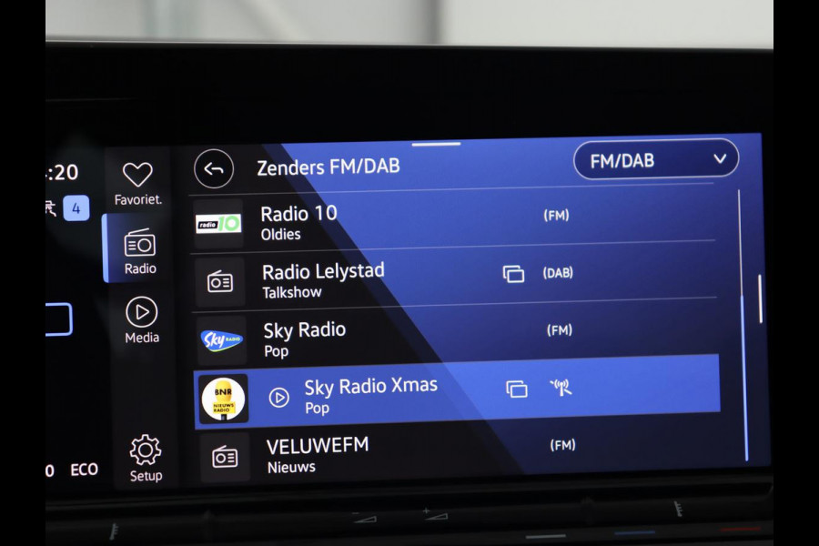 Volkswagen Golf 1.4 eHybrid Style | Massage | Carplay | Memory | Sfeerverlichting | Adaptive cruise | Navigatie | Parkeerhulp | Full LED | Climate control | PHEV | Plug In Volkswagen Golf 1.4 eHybrid Style | Massage | Carplay | Memory | Sfeerverlichting | Adaptive cruise | Navigatie | Parkeerhulp | Full LED | Climate control | PHEV | Plug In